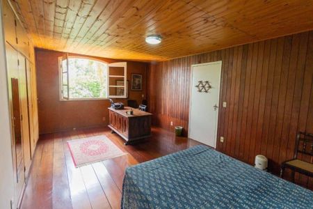 Casa à venda com 580m², 4 quartos e 5 vagas