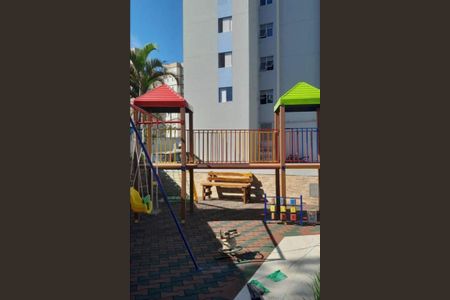 Apartamento à venda com 3 quartos, 60m² em Vila Luzita, Santo André