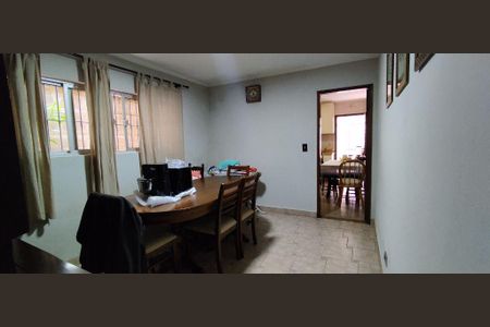 Casa à venda com 3 quartos, 155m² em Vila Indiana, São Paulo