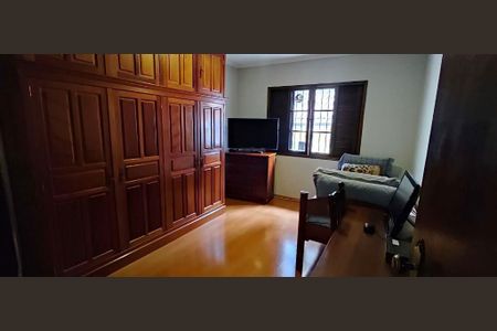 Casa à venda com 3 quartos, 155m² em Vila Indiana, São Paulo