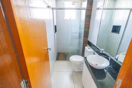 banheiro de apartamento para alugar com 1 quarto, 66m² em Ouro Preto, Belo Horizonte