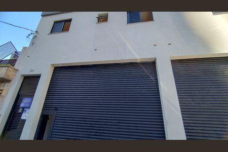 Apartamento para alugar com 66m², 2 quartos e sem vaga
