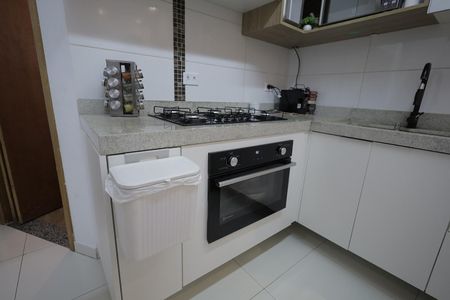 Apartamento à venda com 100m², 2 quartos e 1 vagaCozinha