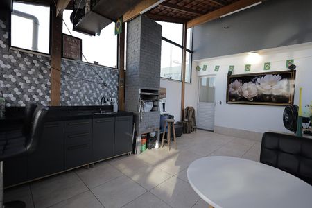Apartamento à venda com 100m², 2 quartos e 1 vagaCobertura