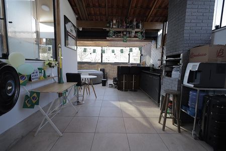Apartamento à venda com 100m², 2 quartos e 1 vagaCobertura