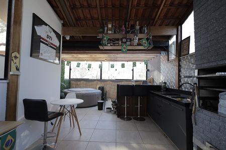 Apartamento à venda com 100m², 2 quartos e 1 vagaCobertura