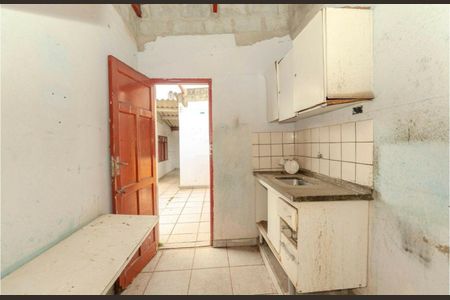 Casa para alugar com 380m², 2 quartos e sem vaga