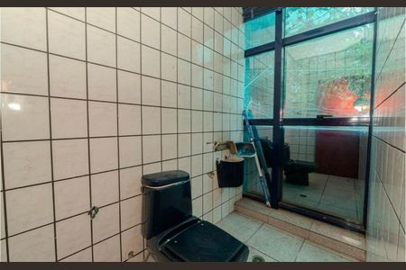 Casa para alugar com 380m², 2 quartos e sem vaga
