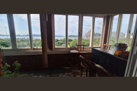 Apartamento à venda com 260m², 4 quartos e sem vaga