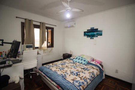 Casa à venda com 360m², 3 quartos e 5 vagas Casa à venda com 360m², 3 quartos e 5 vagasQuarto 1