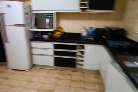 Casa à venda com 360m², 3 quartos e 5 vagas Casa à venda com 360m², 3 quartos e 5 vagasCozinha