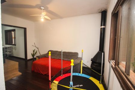 Casa à venda com 360m², 3 quartos e 5 vagas Casa à venda com 360m², 3 quartos e 5 vagasSala