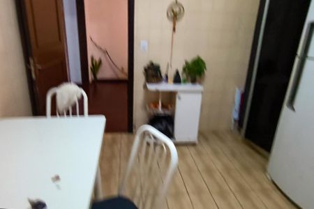 Casa à venda com 360m², 3 quartos e 5 vagas Casa à venda com 360m², 3 quartos e 5 vagasCozinha