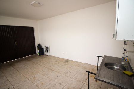 Casa à venda com 360m², 3 quartos e 5 vagas Casa à venda com 360m², 3 quartos e 5 vagasVaranda