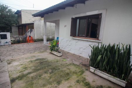 Casa à venda com 360m², 3 quartos e 5 vagas Casa à venda com 360m², 3 quartos e 5 vagasQuintal