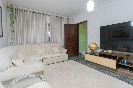 Casa para alugar com 213m², 3 quartos e 2 vagasSala
