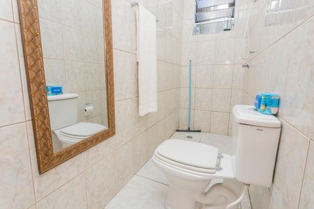 Casa para alugar com 213m², 3 quartos e 2 vagasBanheiro da Suíte