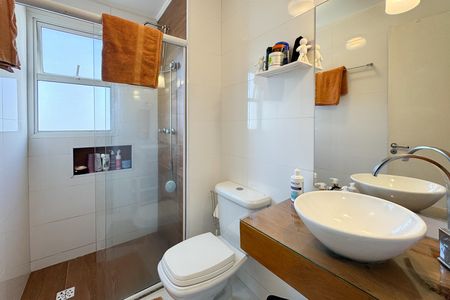 Apartamento à venda com 107m², 3 quartos e 2 vagasBanheiro - Suíte 2
