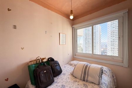 Apartamento à venda com 107m², 3 quartos e 2 vagasQuarto 