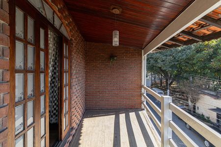 Casa à venda com 220m², 3 quartos e 4 vagasVaranda
