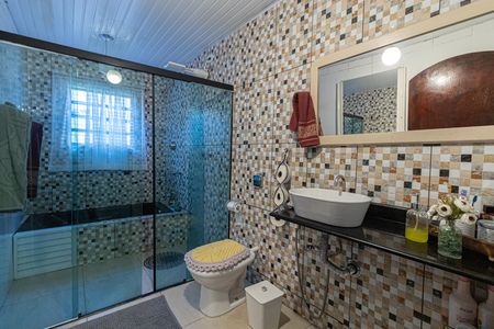 Casa à venda com 220m², 3 quartos e 4 vagasBanheiro