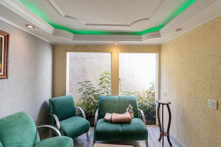 Casa à venda com 220m², 3 quartos e 4 vagasSala