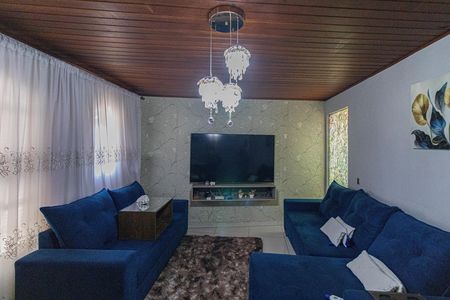 Casa à venda com 220m², 3 quartos e 4 vagasSala 2