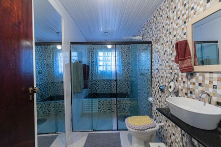 Casa à venda com 220m², 3 quartos e 4 vagasBanheiro