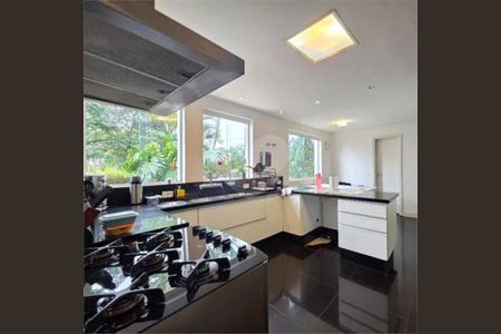 Casa à venda com 4 quartos, 500m² em Adalgisa, São Paulo
