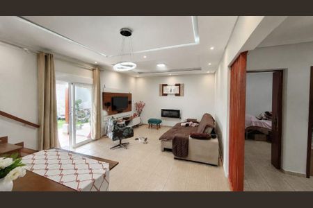 Casa à venda com 3 quartos, 180m² em Interlagos, São Paulo