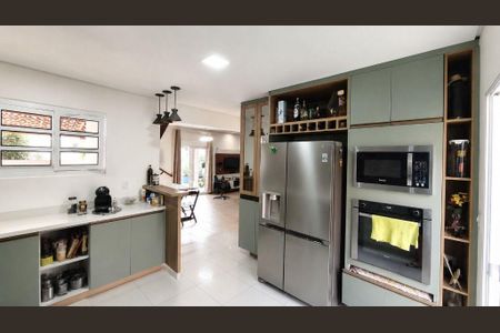 Casa à venda com 3 quartos, 180m² em Interlagos, São Paulo