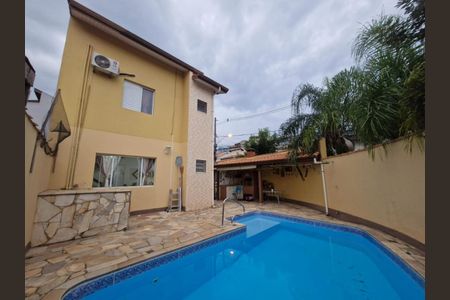 Casa à venda com 154m², 3 quartos e 3 vagasFoto 04
