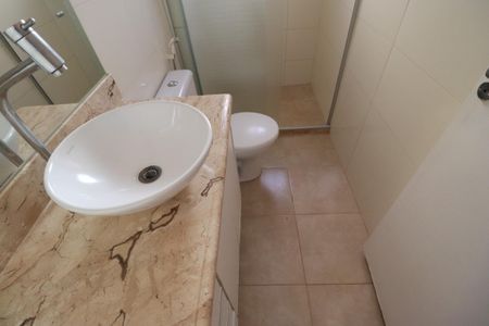 Casa para alugar com 105m², 3 quartos e 2 vagasBanheiro suite 