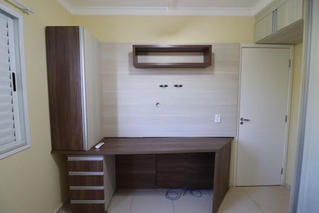 Casa para alugar com 105m², 3 quartos e 2 vagasQuarto 2
