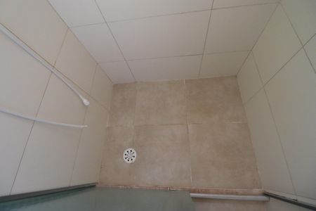 Casa para alugar com 105m², 3 quartos e 2 vagasBanheiro suite 