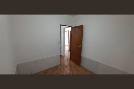 Casa à venda com 3 quartos, 200m² em Jardim Maria Lucia, São Paulo