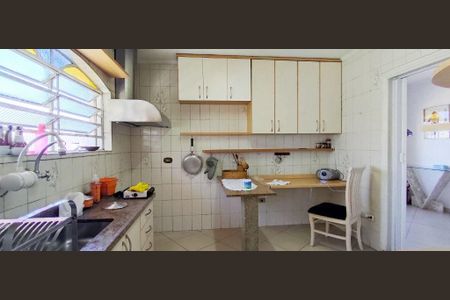 Casa à venda com 210m², 3 quartos e 2 vagas