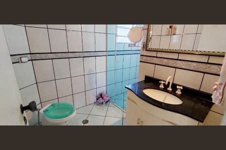 Casa à venda com 3 quartos, 210m² em Butantã, São Paulo