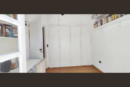 Casa à venda com 210m², 3 quartos e 2 vagas
