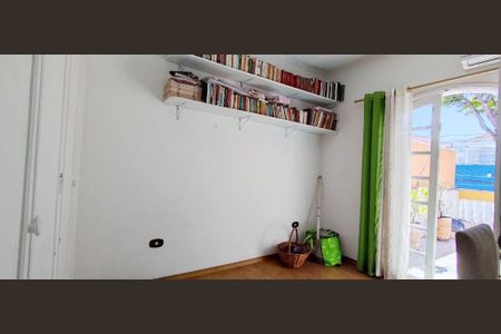 Casa à venda com 210m², 3 quartos e 2 vagas