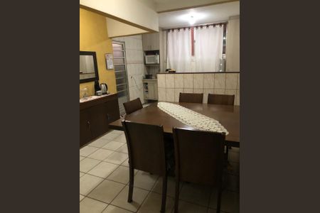 Casa à venda com 159m², 4 quartos e 2 vagas Casa à venda com 159m², 4 quartos e 2 vagasFoto 10