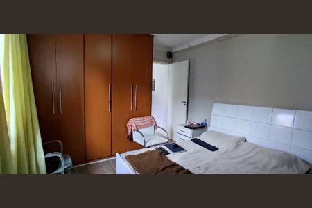 Casa à venda com 3 quartos, 200m² em Rio Pequeno, São Paulo
