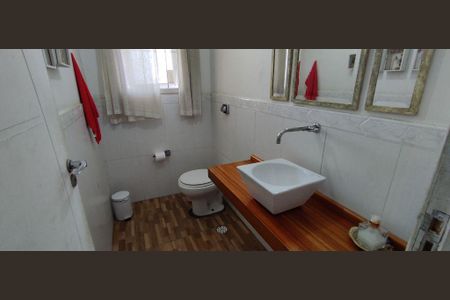 Casa à venda com 3 quartos, 200m² em Rio Pequeno, São Paulo