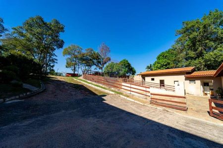 Casa à venda com 529m², 4 quartos e 20 vagasFoto 01