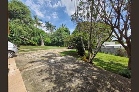 Casa de condomínio à venda com 577m², 4 quartos e 5 vagas Casa de condomínio à venda com 577m², 4 quartos e 5 vagasFoto 05