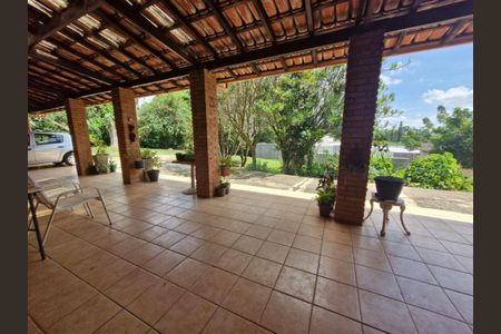 Casa de condomínio à venda com 577m², 4 quartos e 5 vagas Casa de condomínio à venda com 577m², 4 quartos e 5 vagasFoto 32