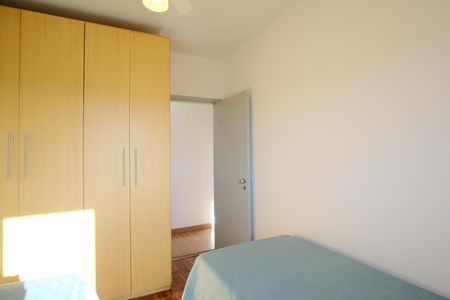 Apartamento à venda com 68m², 2 quartos e 1 vagaQuarto 2