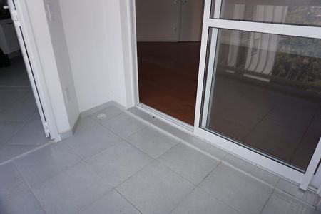 Apartamento para alugar com 86m², 2 quartos e 1 vagaVaranda
