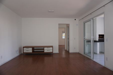 Sala de apartamento para alugar com 2 quartos, 86m² em Jardim Branca Flor, Embu das Artes