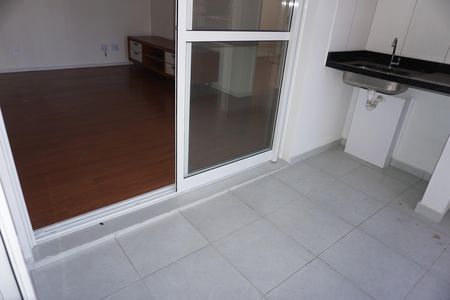 Apartamento para alugar com 86m², 2 quartos e 1 vagaVaranda